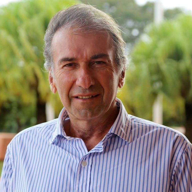 Sobre Humberto Schiavoni