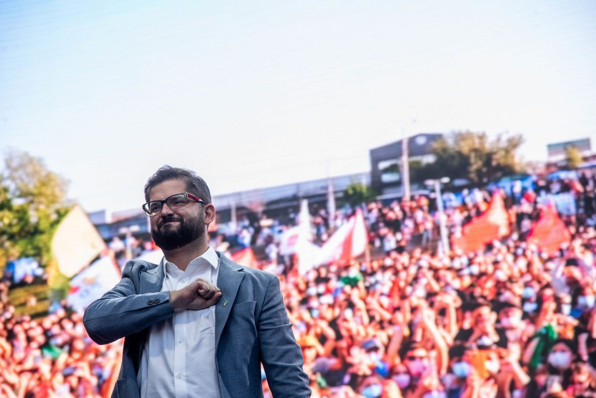 Boric Arrasa Y Completa El Giro De Chile Hacia La Izquierda