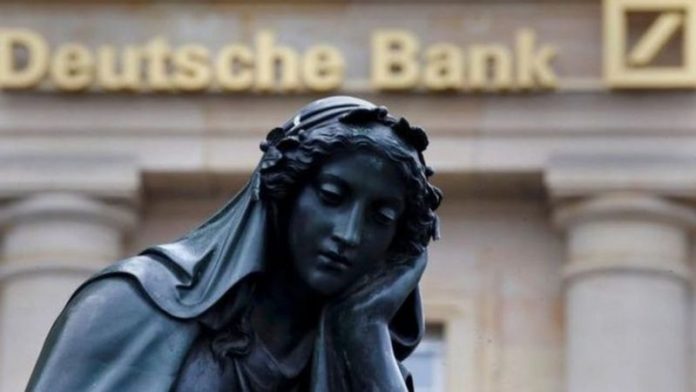 La cotización del Deutsche Bank ya ha caído cerca de 58% este año. /REUTERS