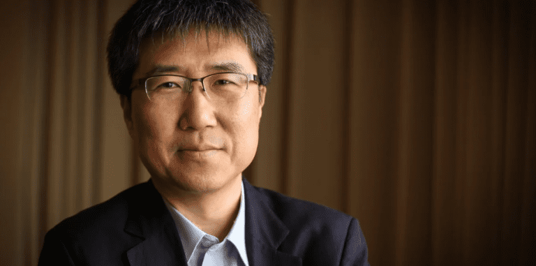 El economista surcoreano Ha-Joon Chang Ha Joon Chang, economista surcoreano y profesor en economía. Clarín