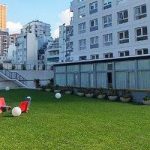 Terraza verde en un edificio de la Ciudad de Buenos Aires. (Newgreen)