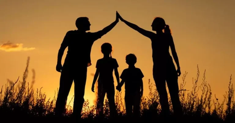 Las funciones normativas y nutritivas de la familia tienen un impacto directo en la cohesión social