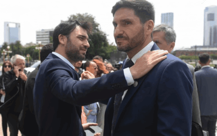 El bloque federal Provincias Unidas llegó a las elecciones de medio término con ambiciones de romper la polarización entre el oficialismo de Javier Milei y el kirchnerismo, promoviendo una “tercera vía” de gobernadores del interior. Sin embargo, tras los comicios, la realidad electoral demostró lo contrario El bloque federal Provincias Unidas llegó a las elecciones de medio término con ambiciones de romper la polarización entre el oficialismo de Javier Milei y el kirchnerismo, promoviendo una “tercera vía” de gobernadores del interior. Sin embargo, tras los comicios, la realidad electoral demostró lo contrario